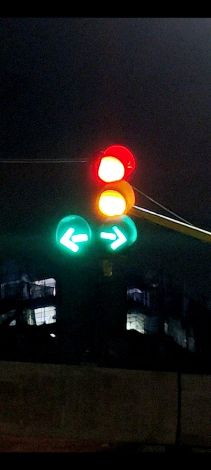 Traffic lights at night